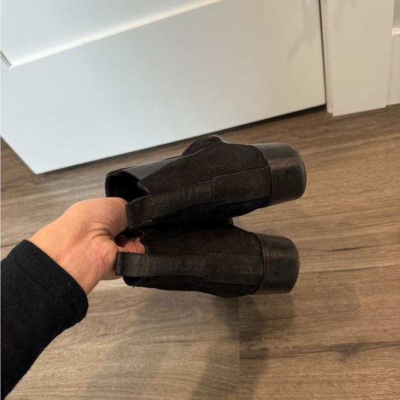 ACNE Studio Suede Jensen Boots - Picture 5 of 5